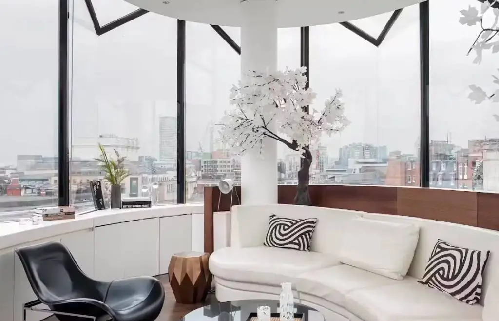 The Skyline Luxe Penthouse in Covent Garden